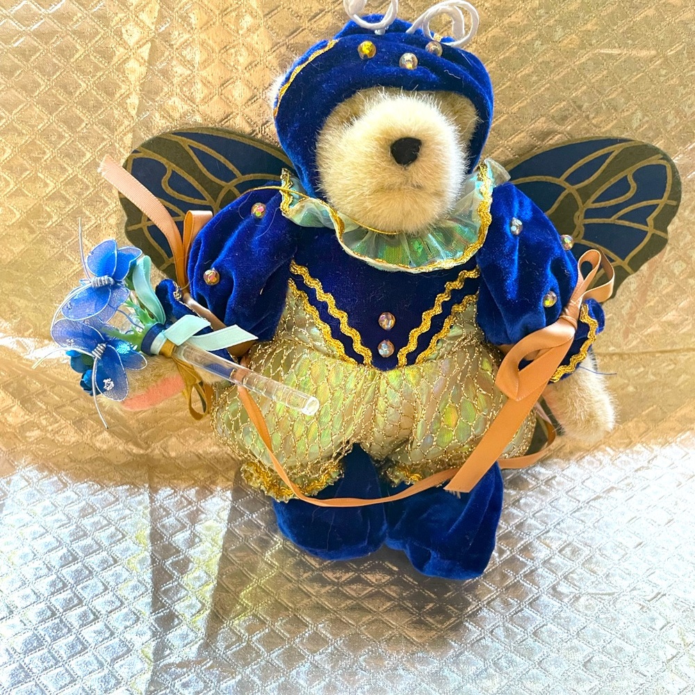 Muffy vanderbear butterfly